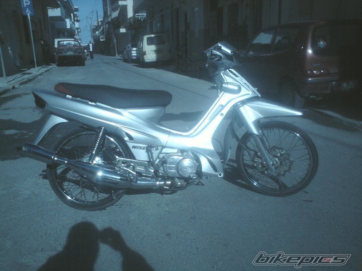 Photo 2043780