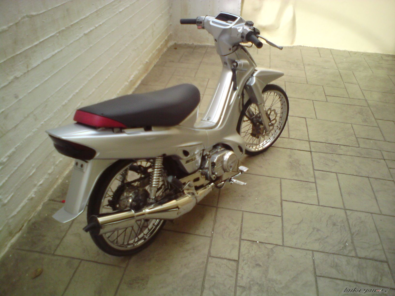 Photo 2043798