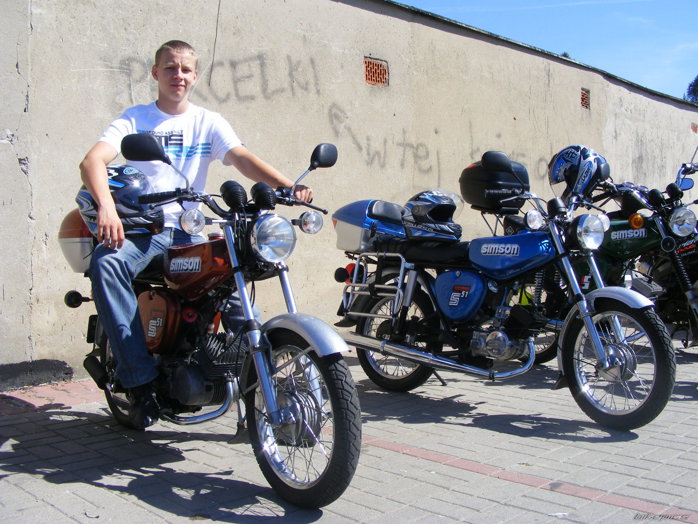 Bike Photo 2044074