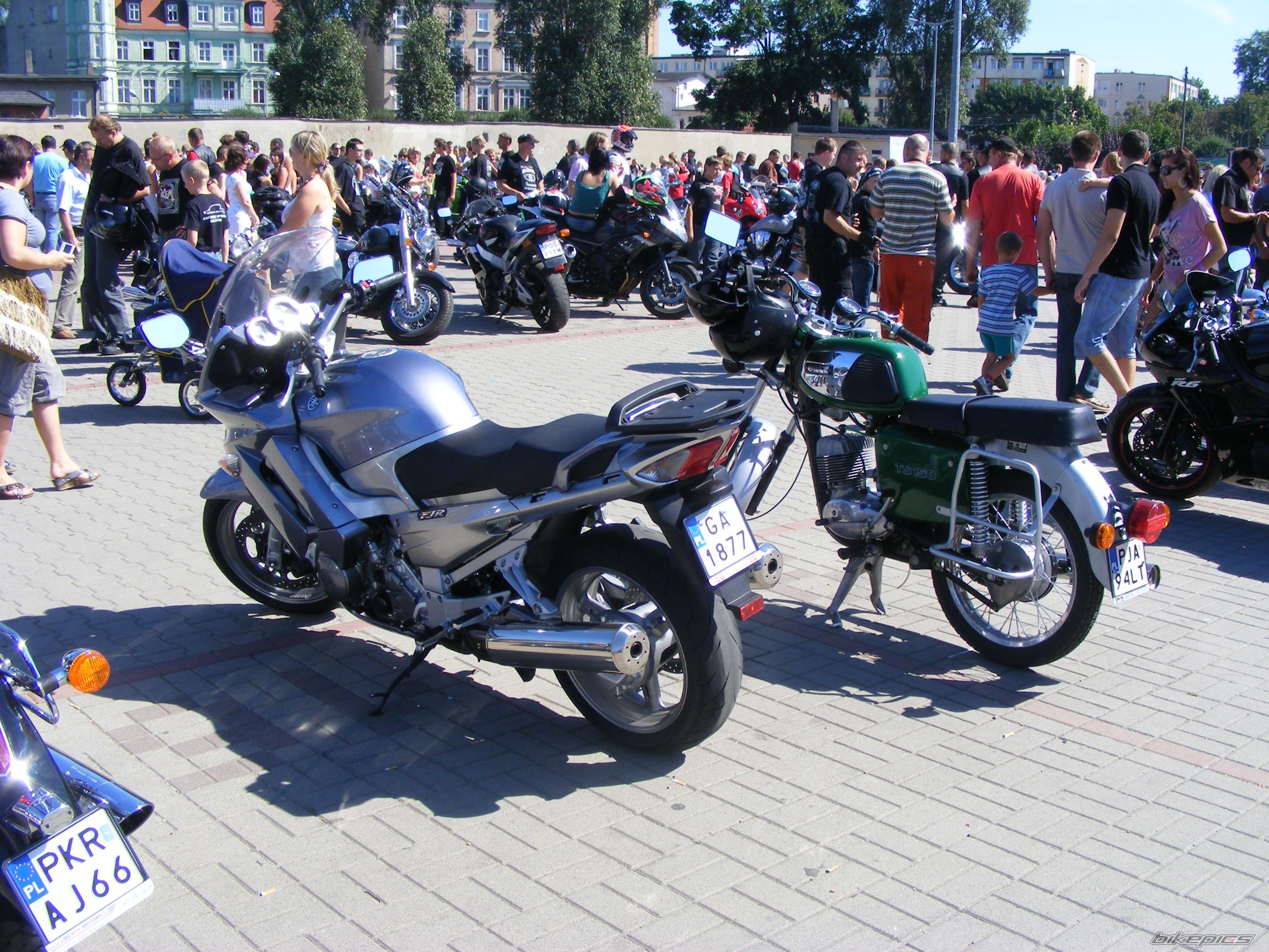 Bike Photo 2044080