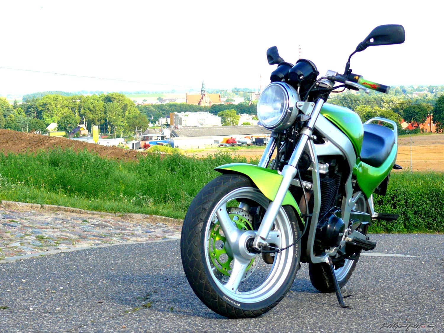 Bike Photo 2044106