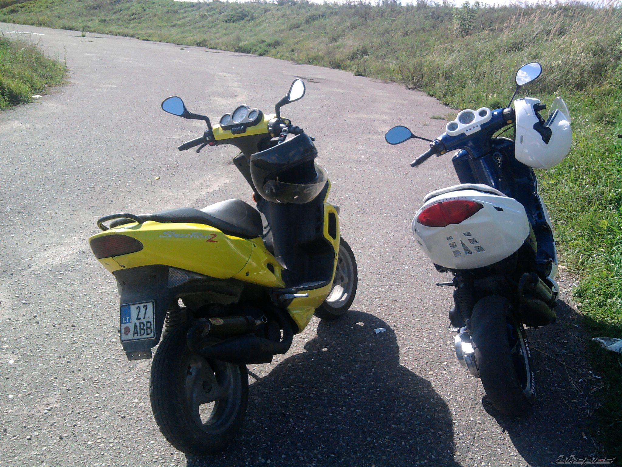 Photo 2044129