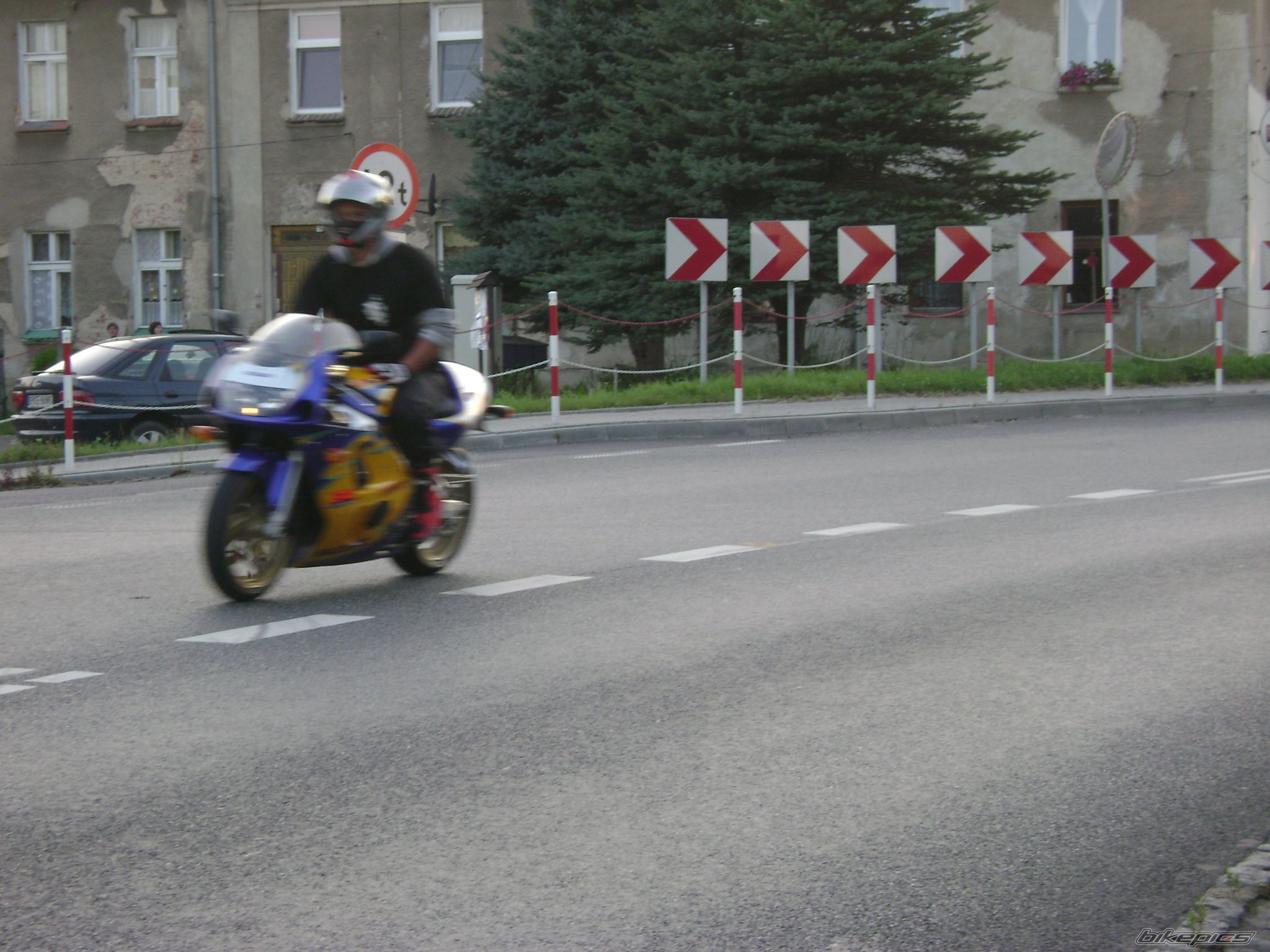 Photo 2044157