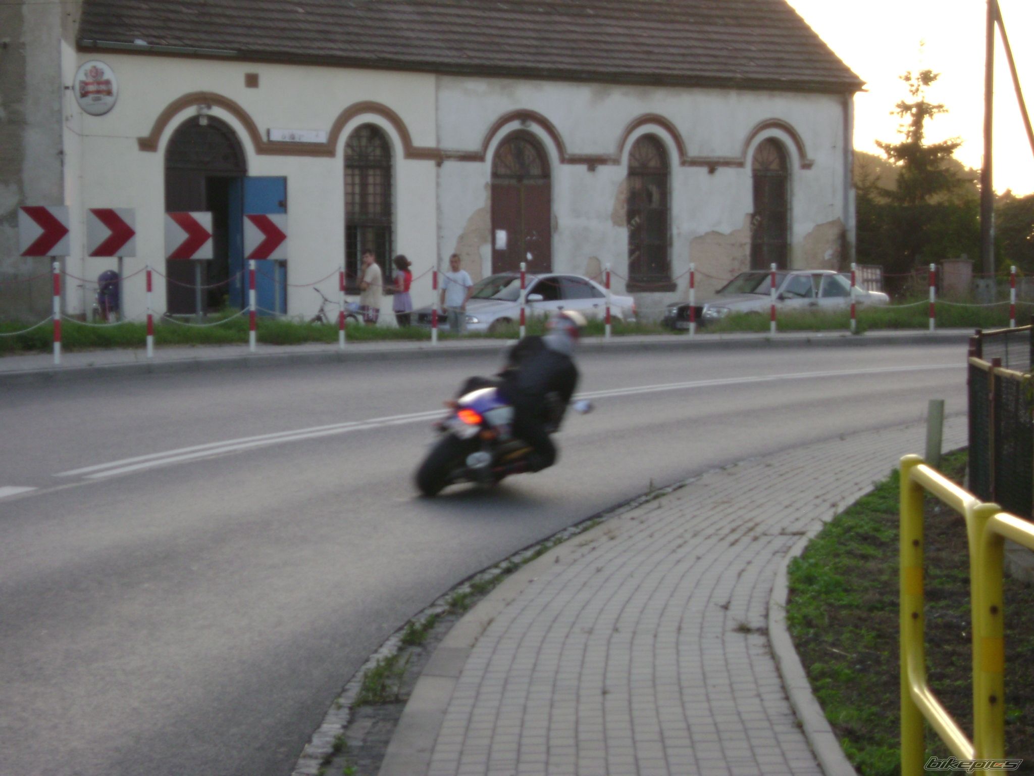 Photo 2044159