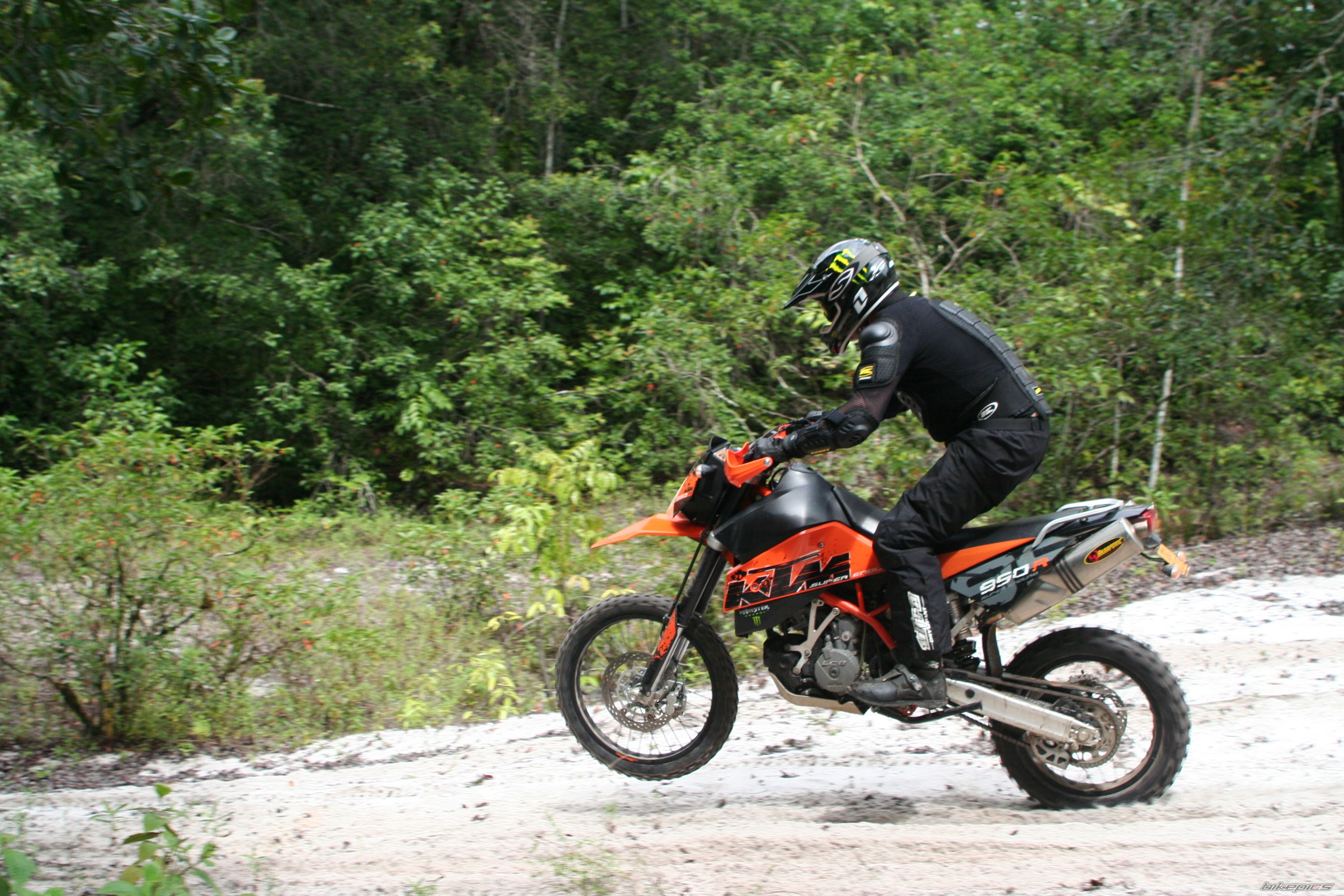 Photo 2044241