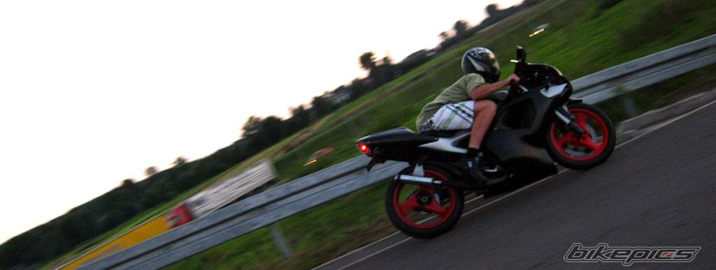 Photo 2044282