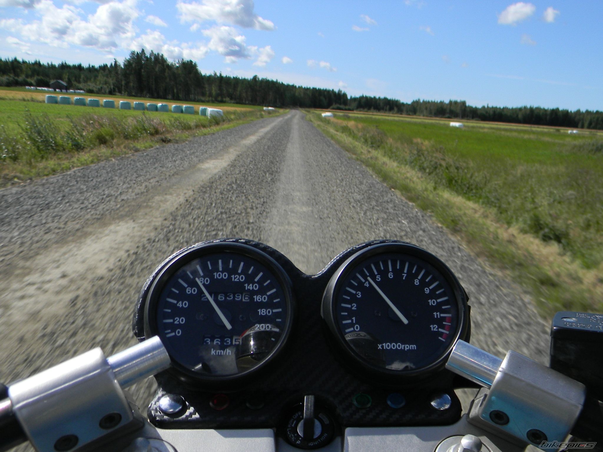 Photo 2044643
