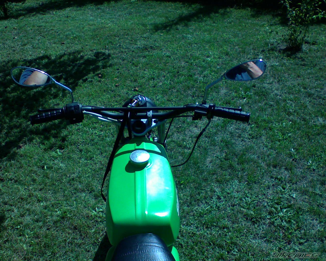 Photo 2044780