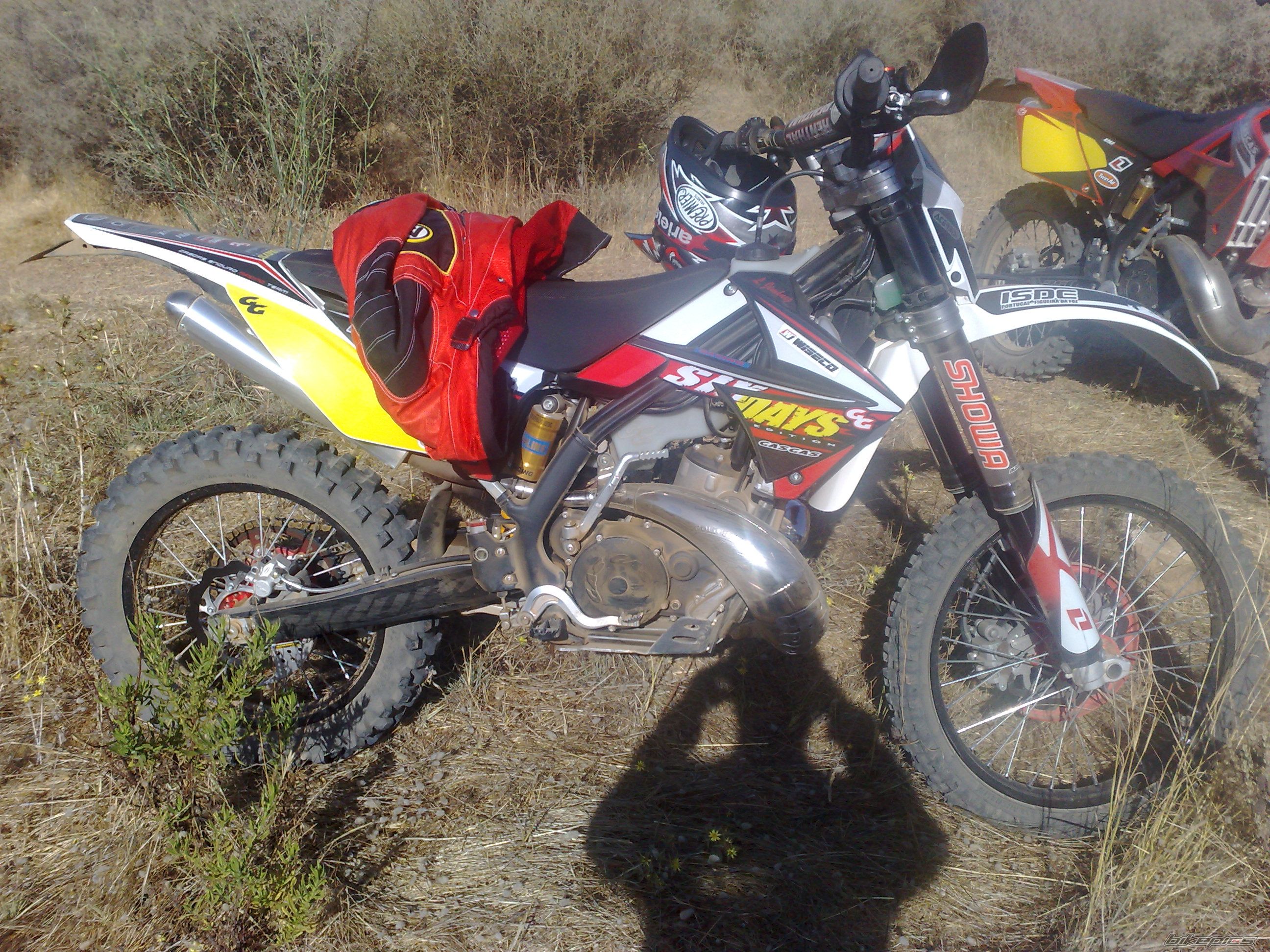 Photo 2044855