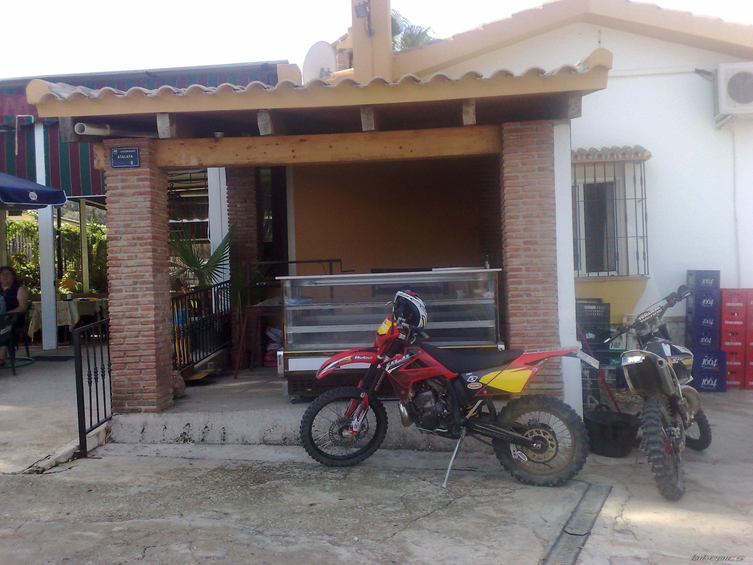 Photo 2044863