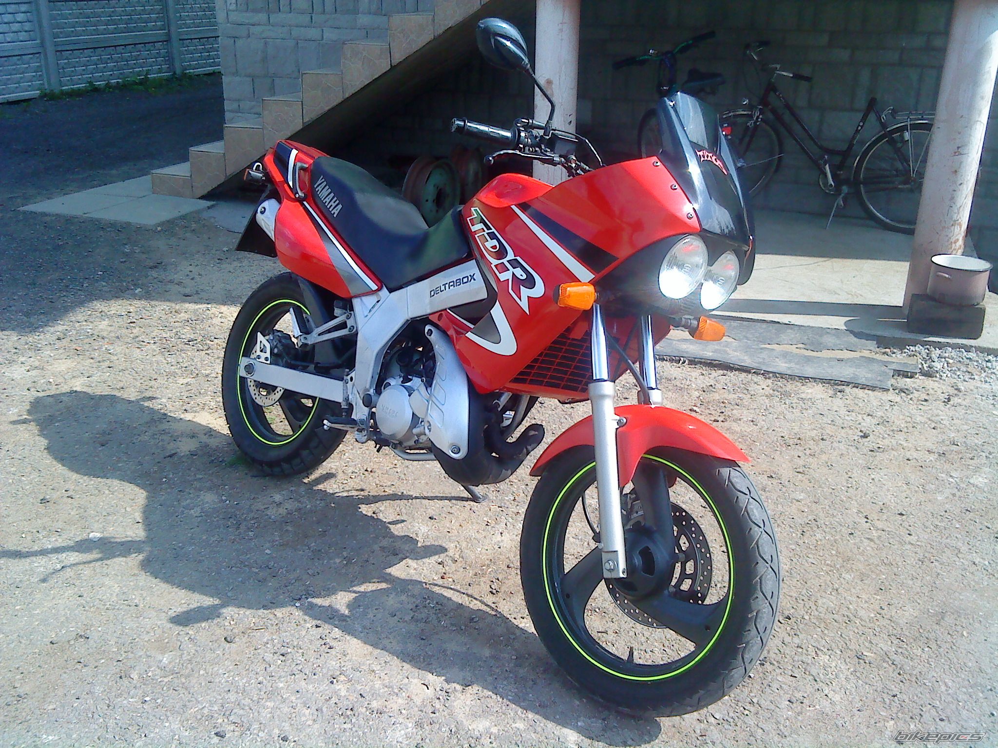 Photo 2044920