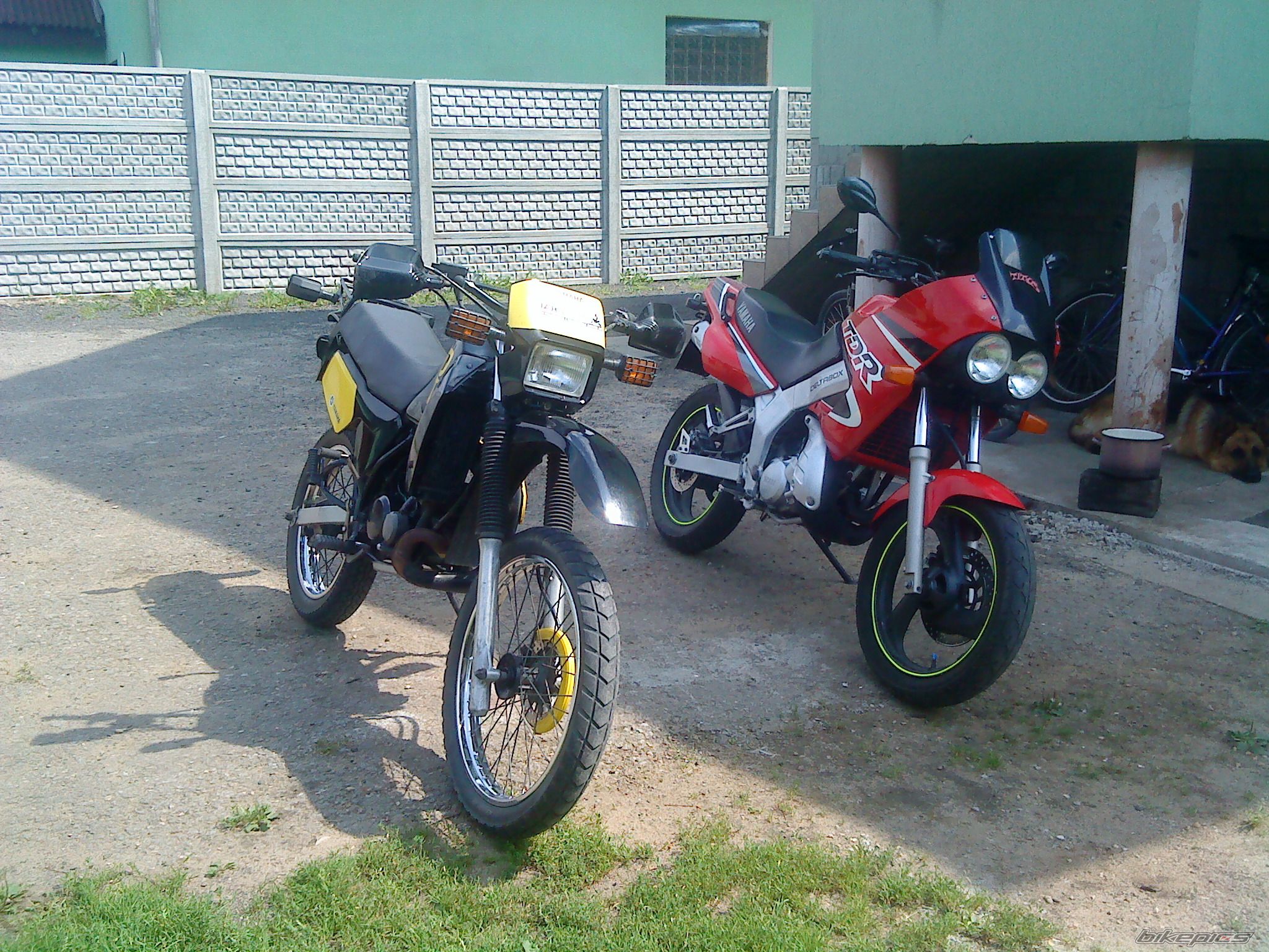 Photo 2044921