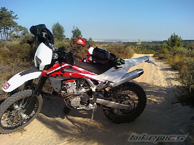 Photo 2044944