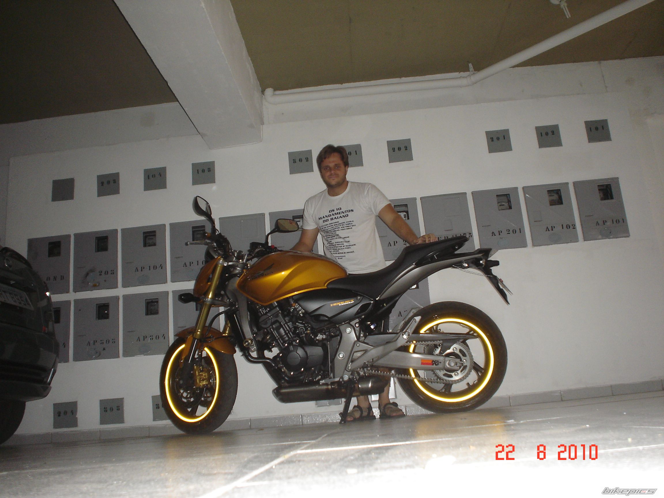 Photo 2045182