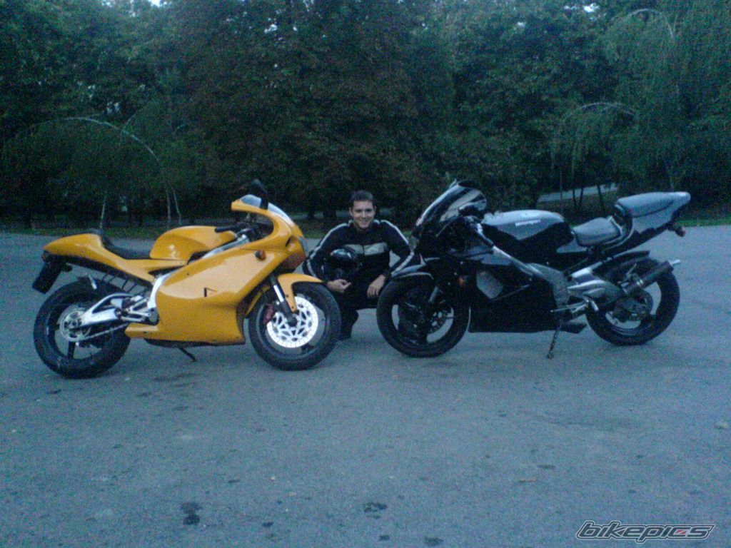 Photo 2045552