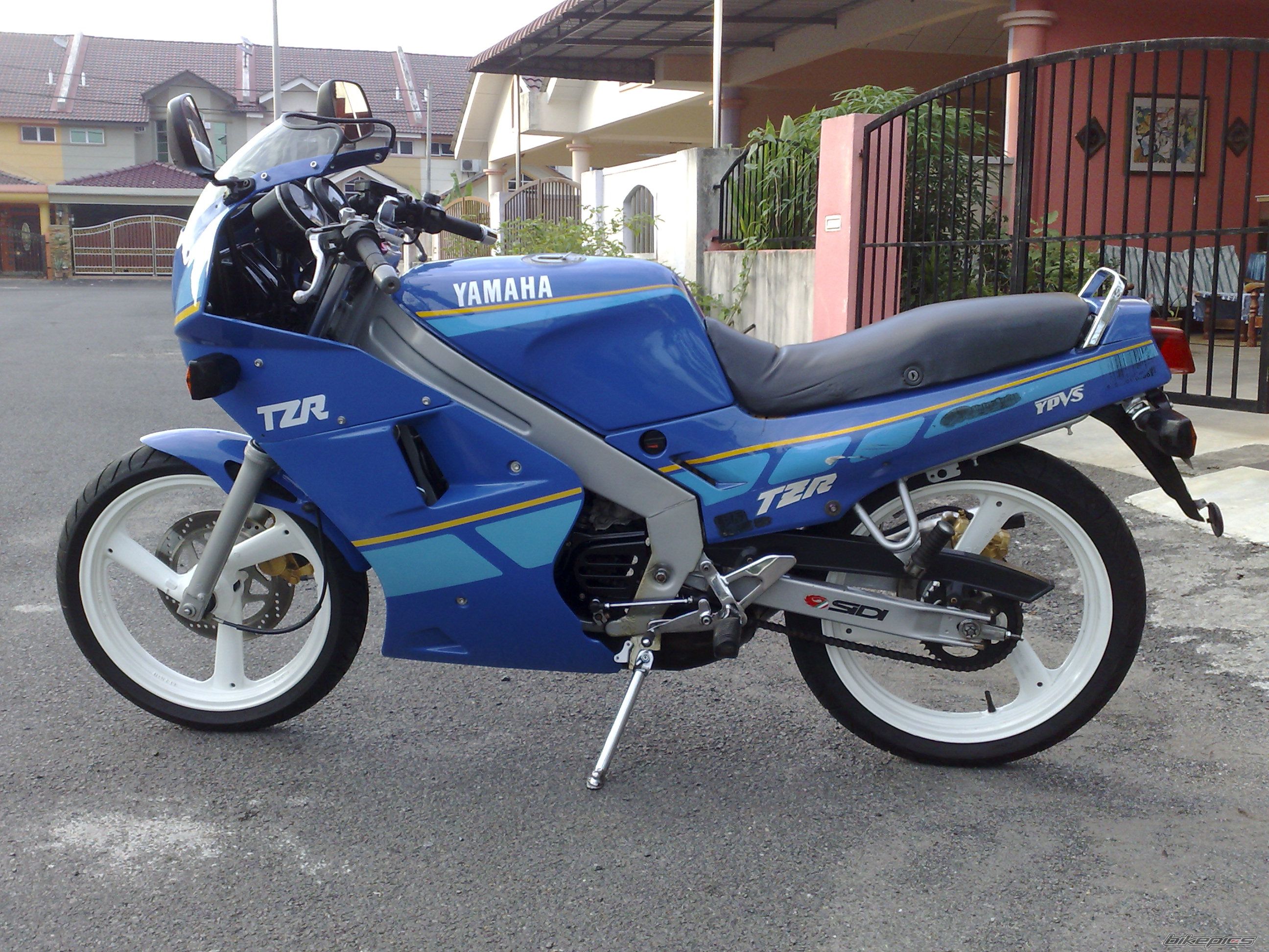 Photo 2045823