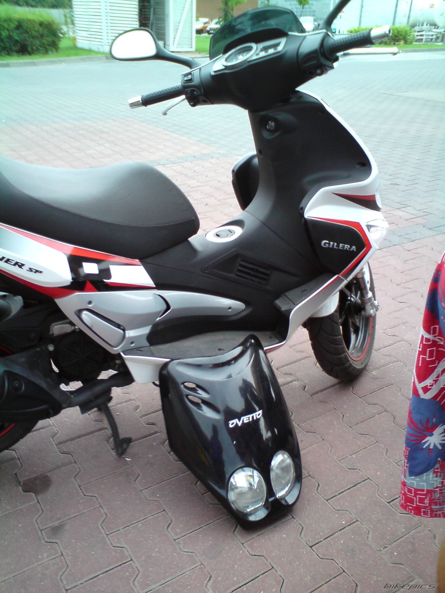 Photo 2045891