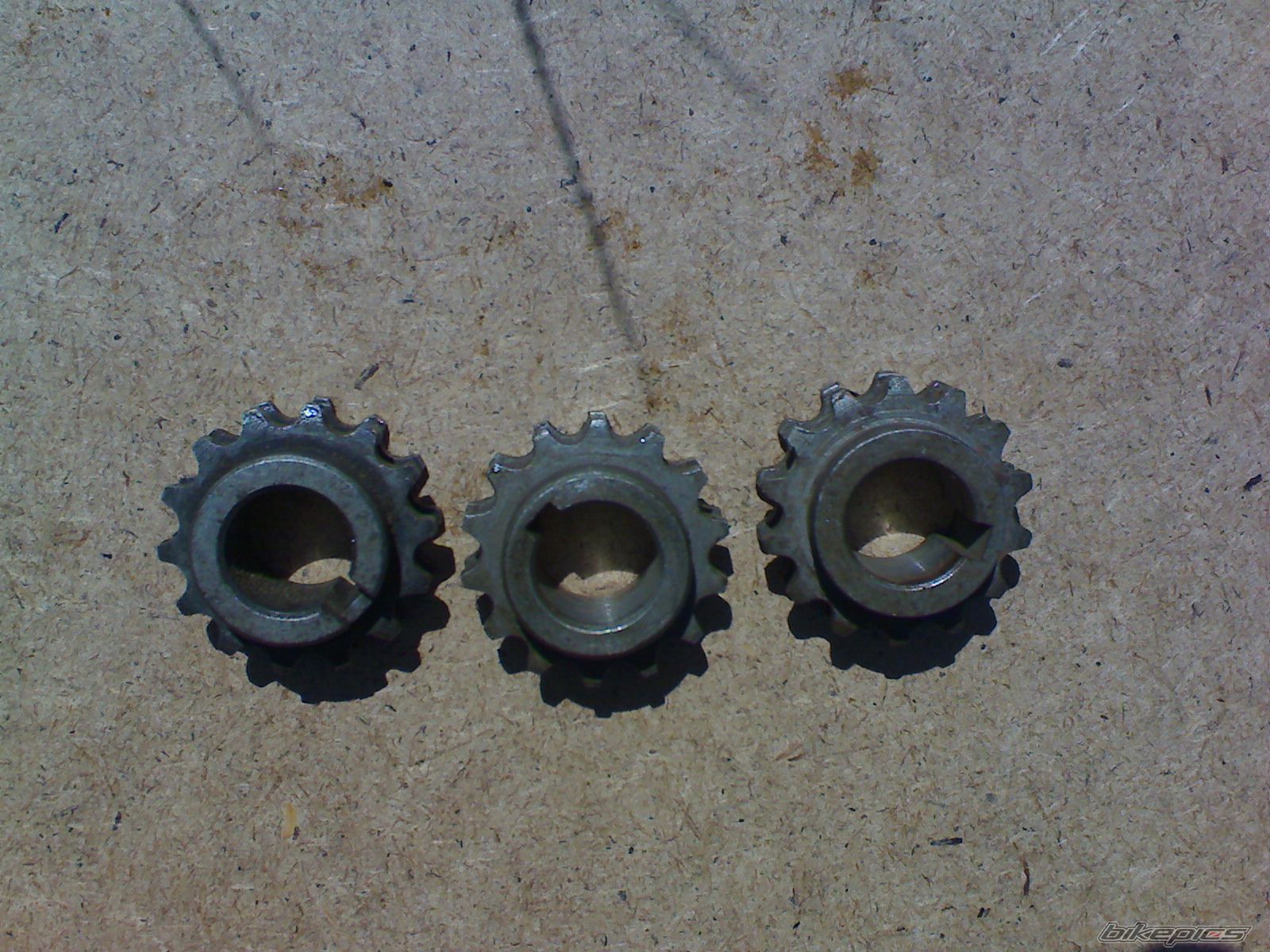 Photo 2046073