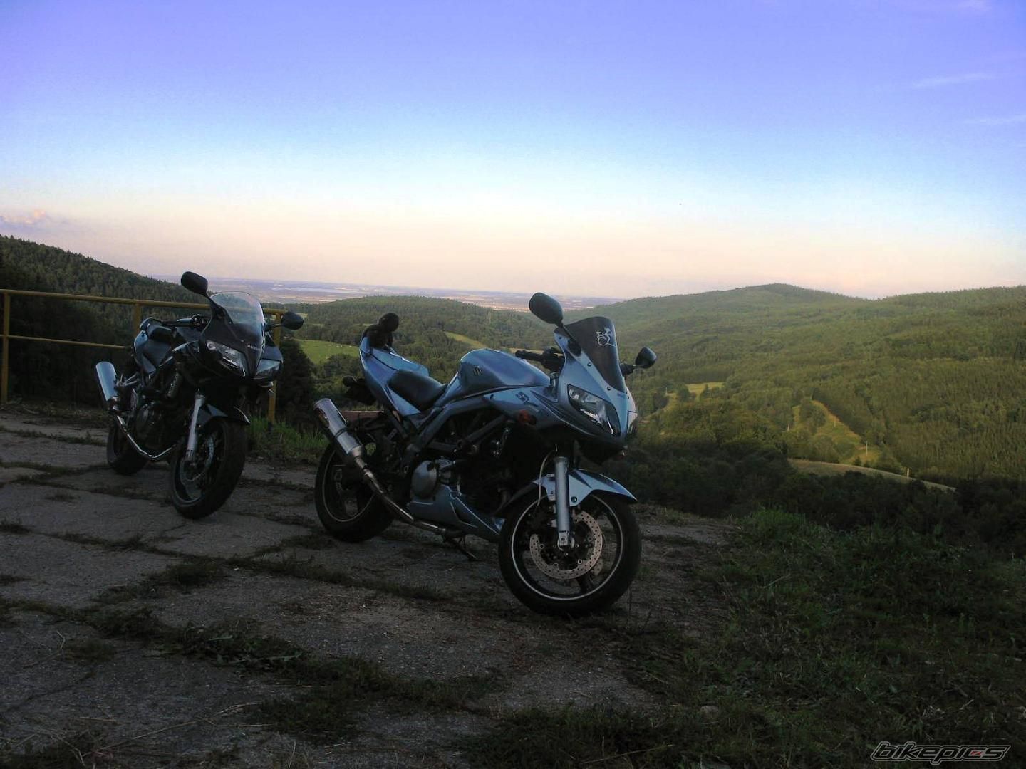 Photo 2046263