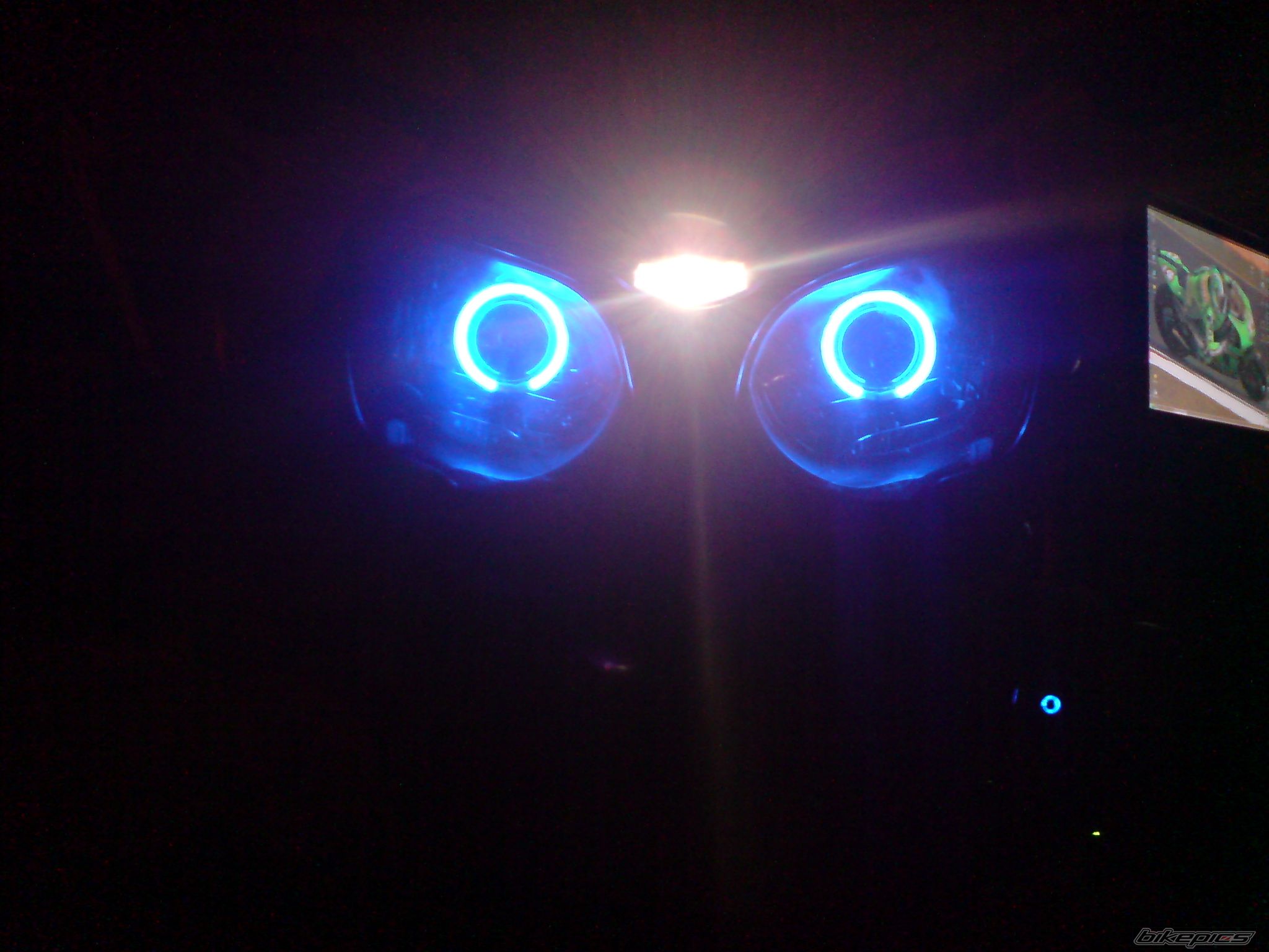 Photo 2046407