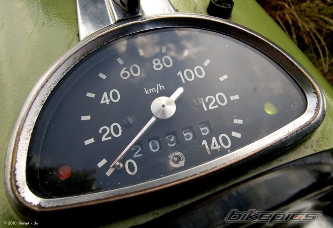 Photo 2046707