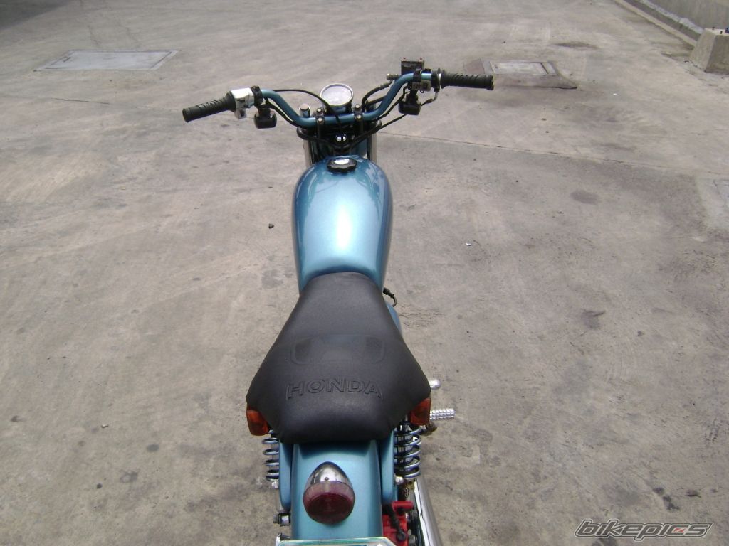 Photo 2046977