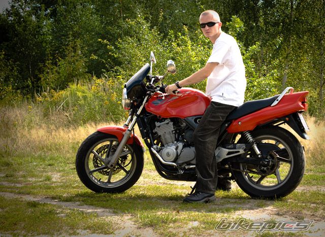 Photo 2046996