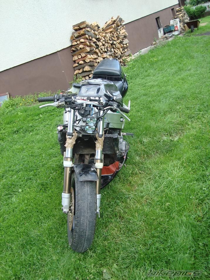 Photo 2047085