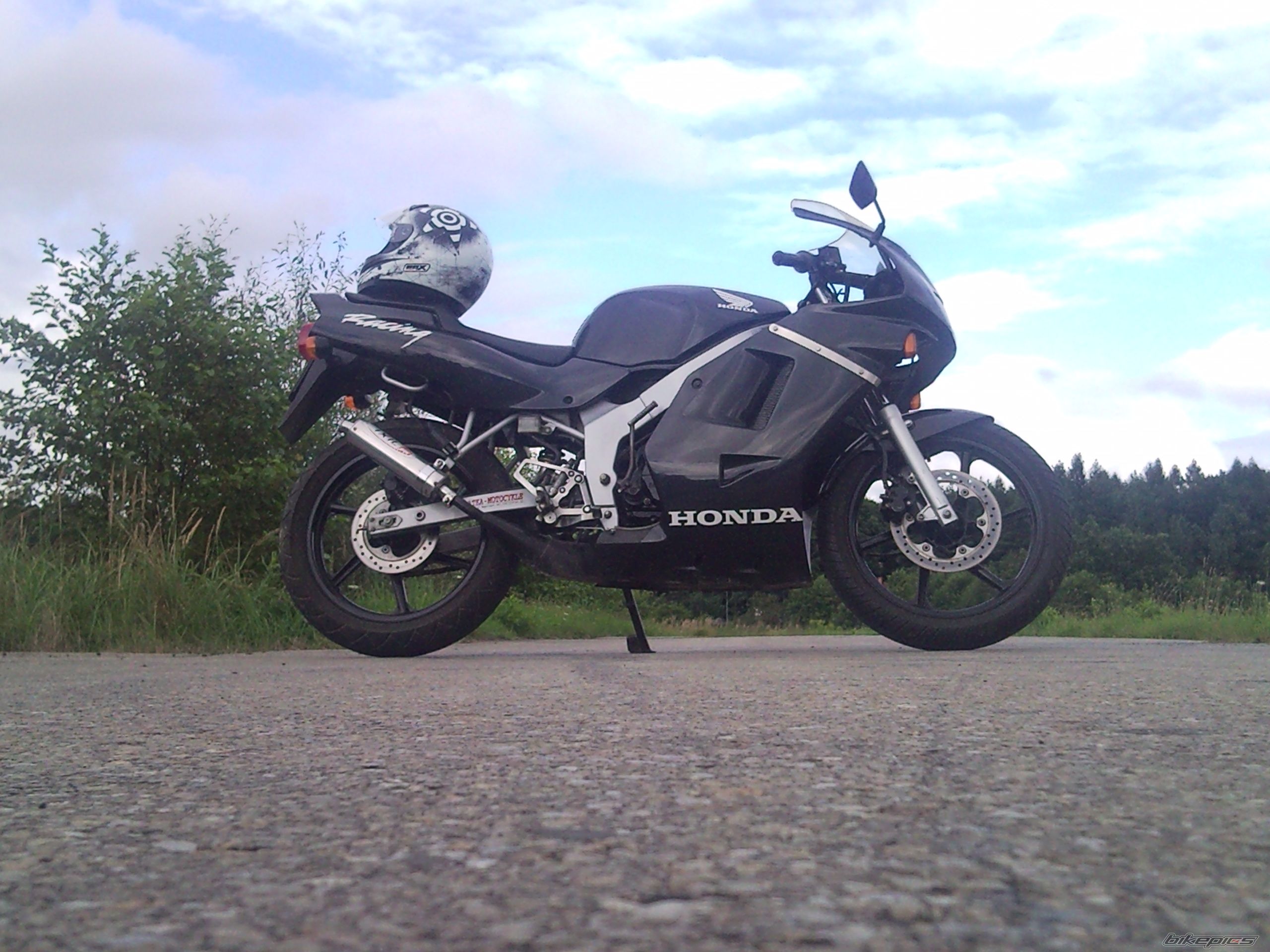 Photo 2047374