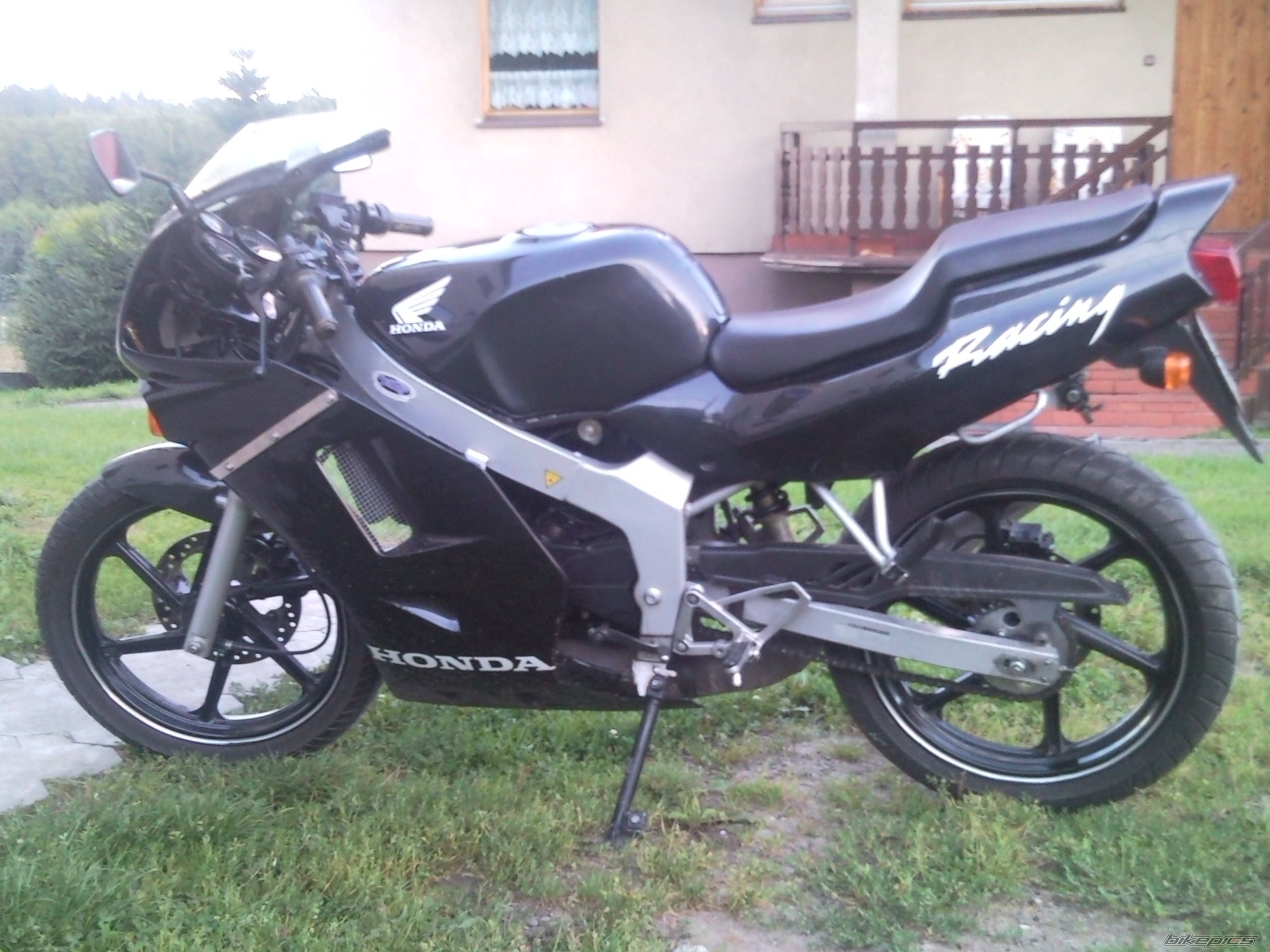 Photo 2047405