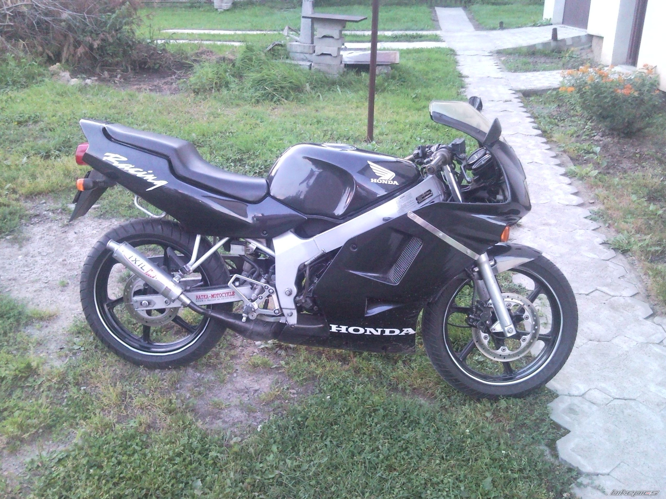 Photo 2047412