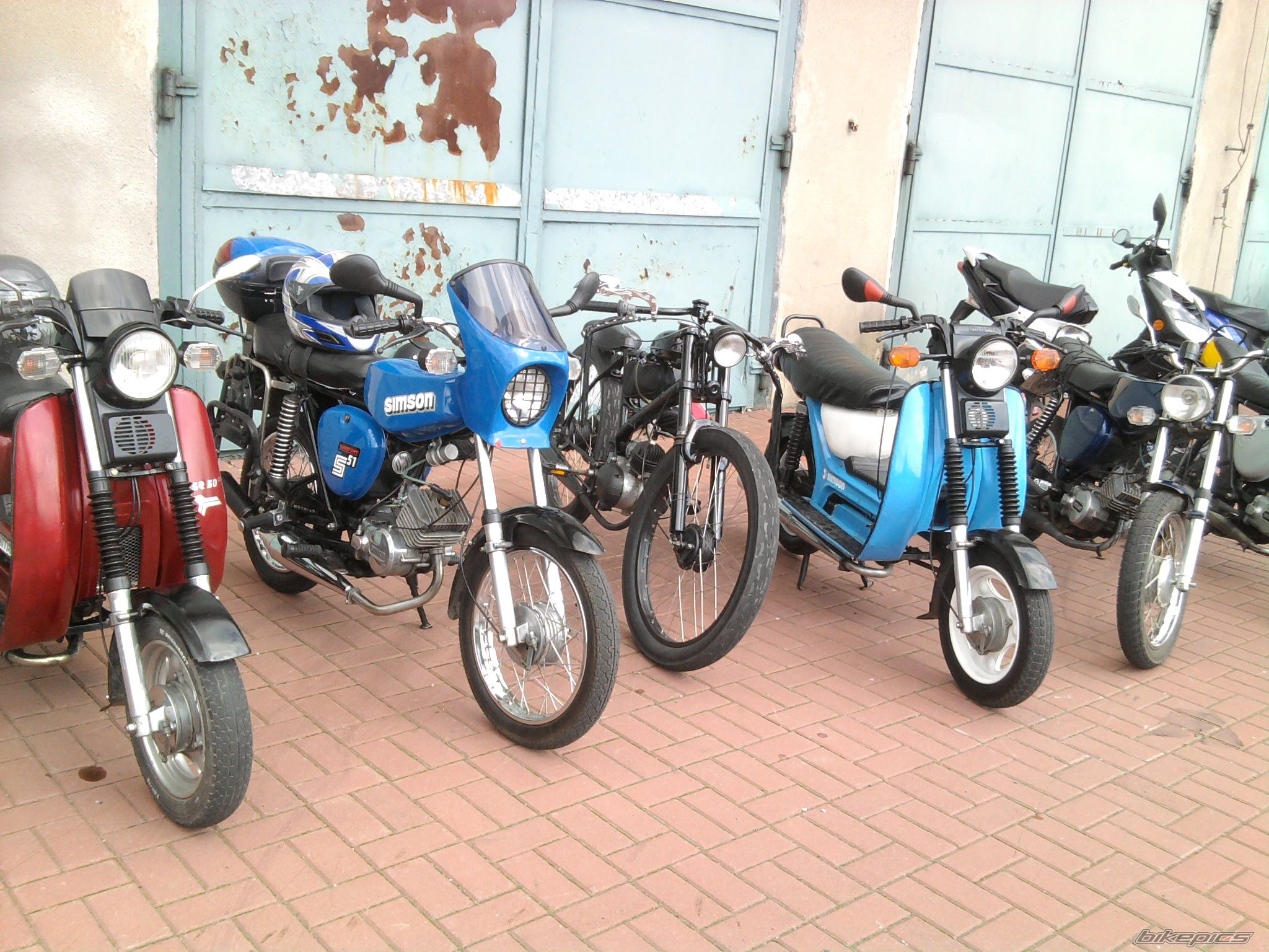 Photo 2047474