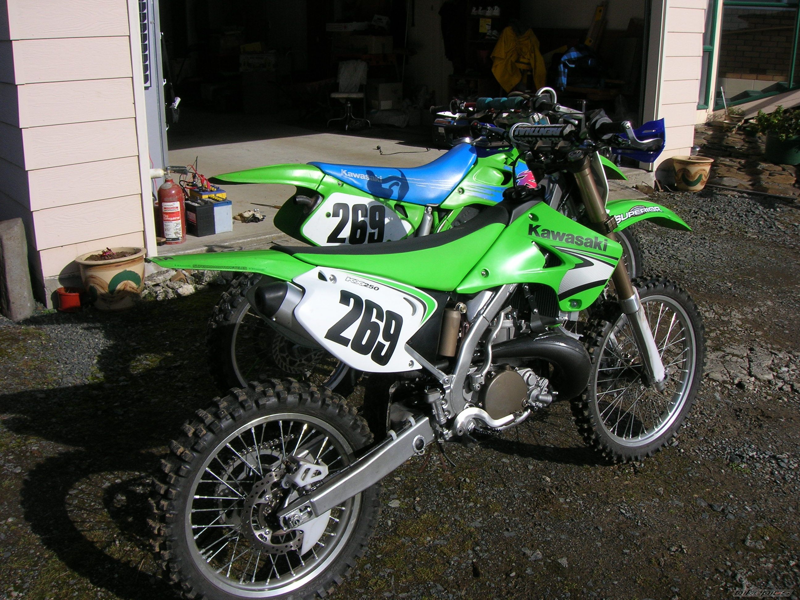 Photo 2047589
