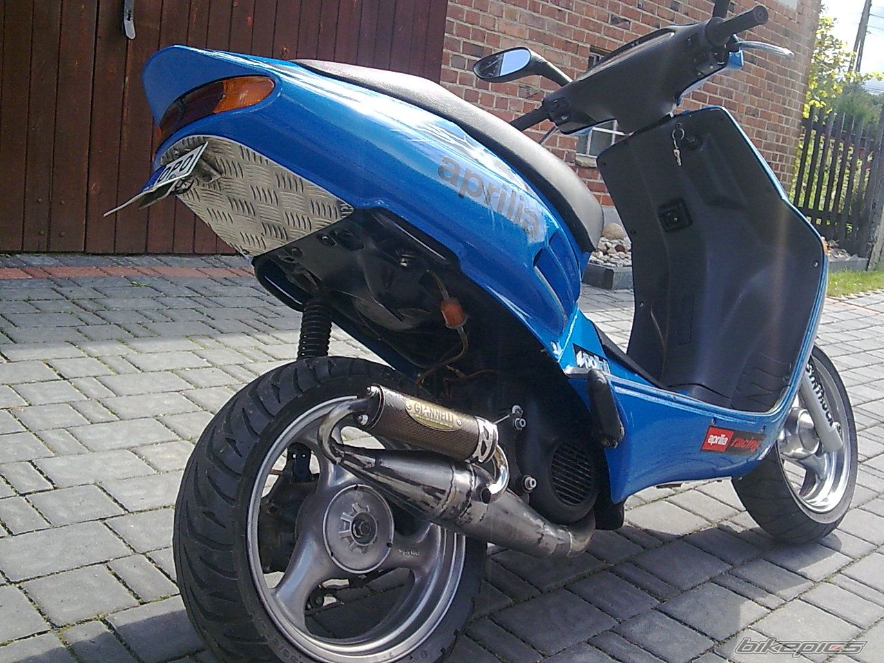 Photo 2047632