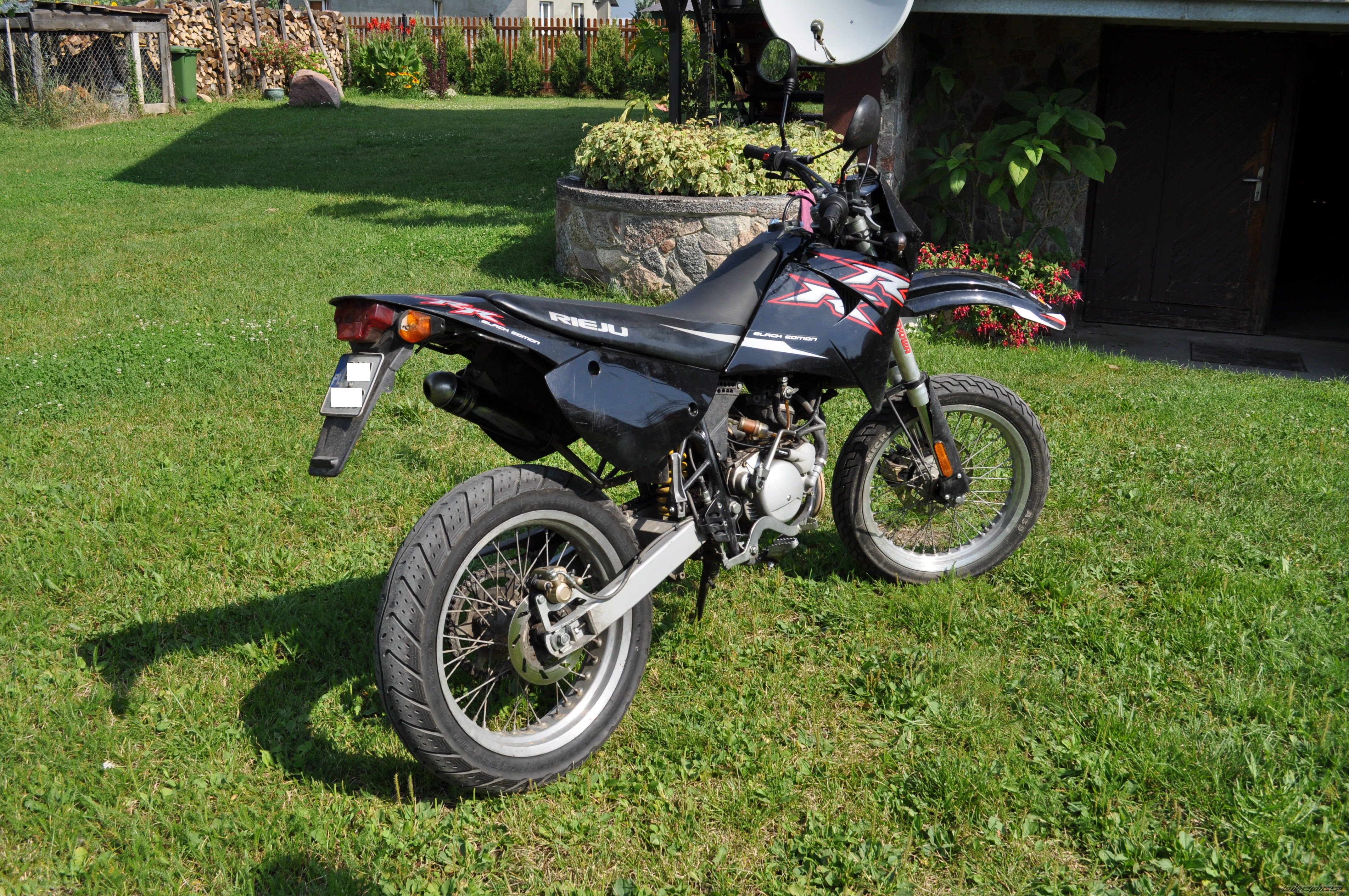Photo 2047754