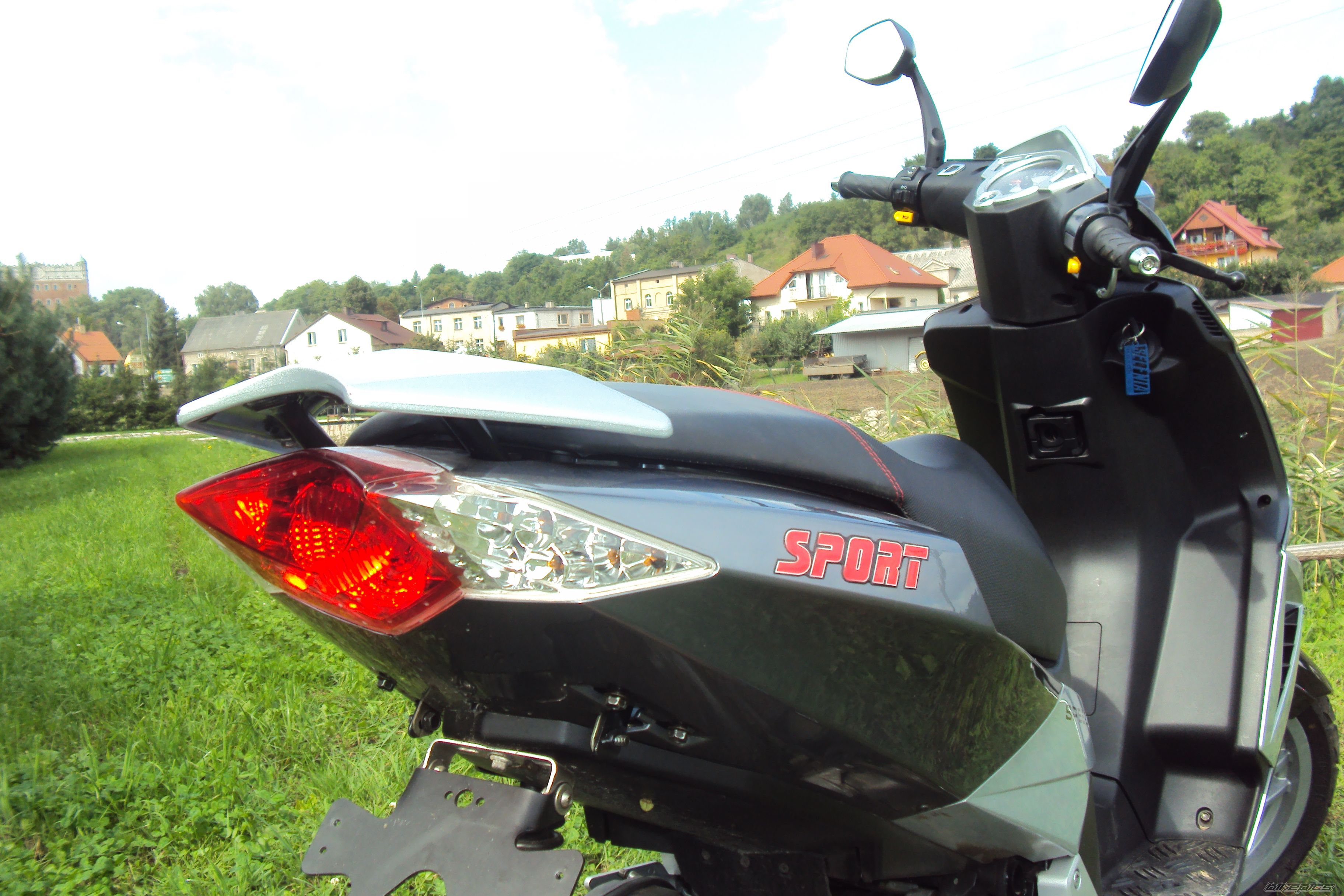 Photo 2047775