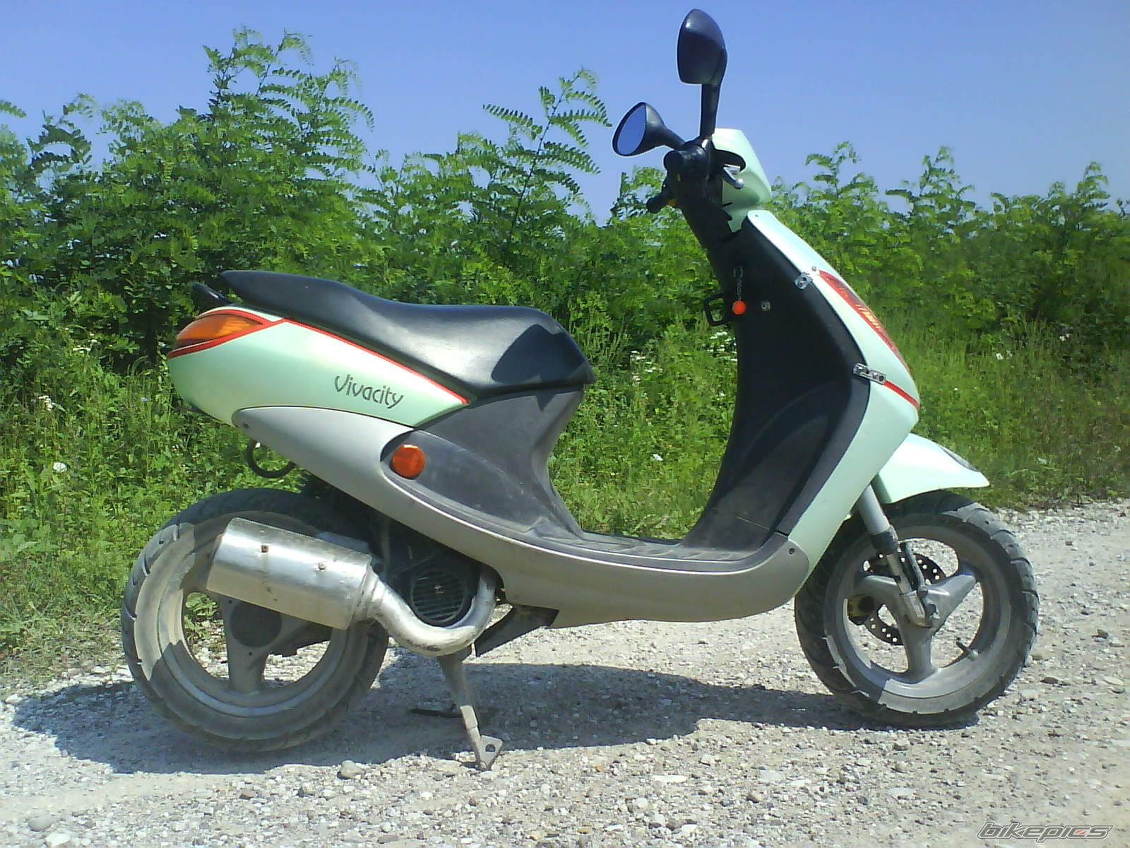 Photo 2047856