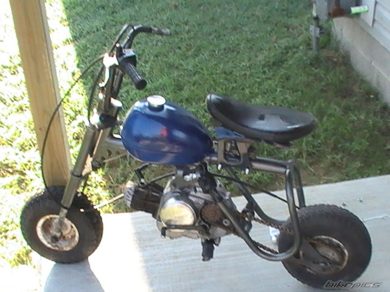 Photo 2047896