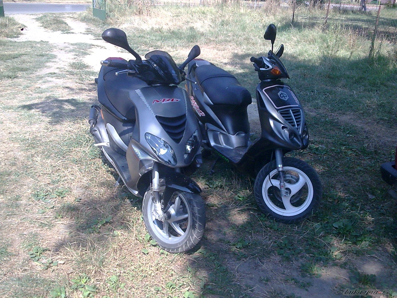 Photo 2047898