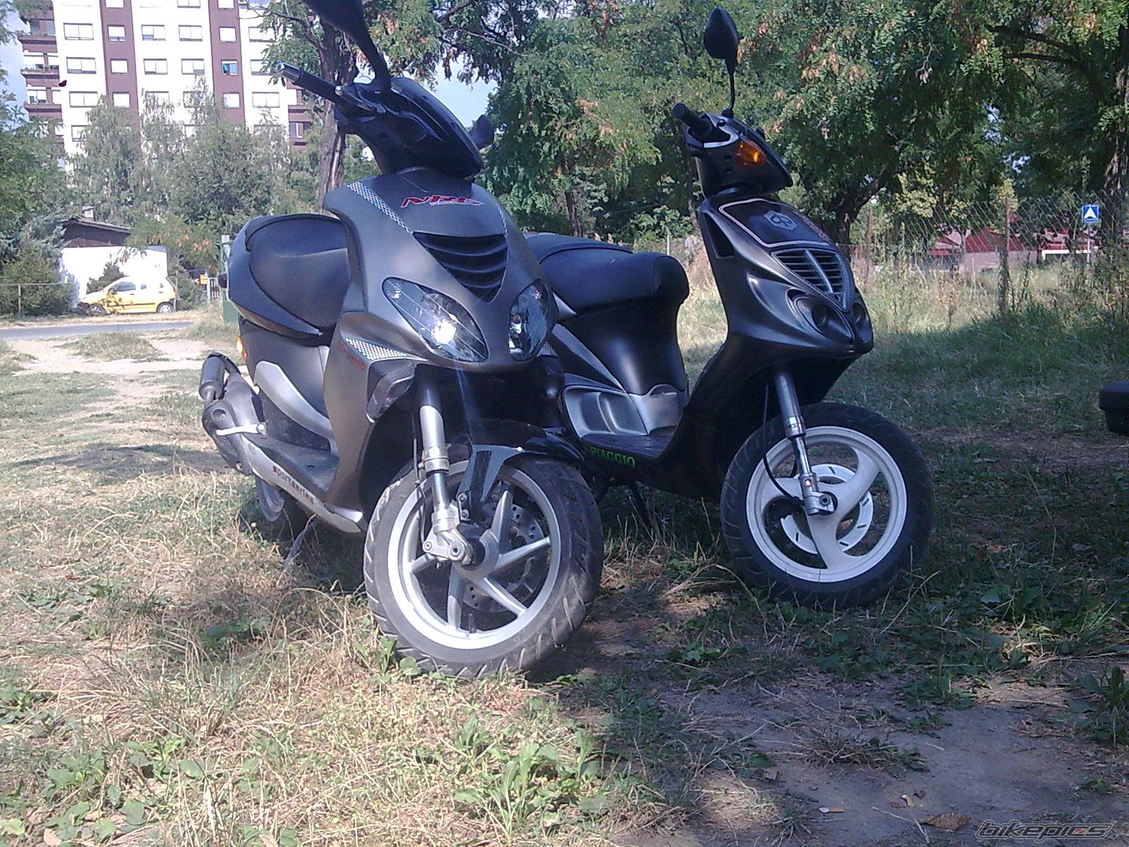 Photo 2047902