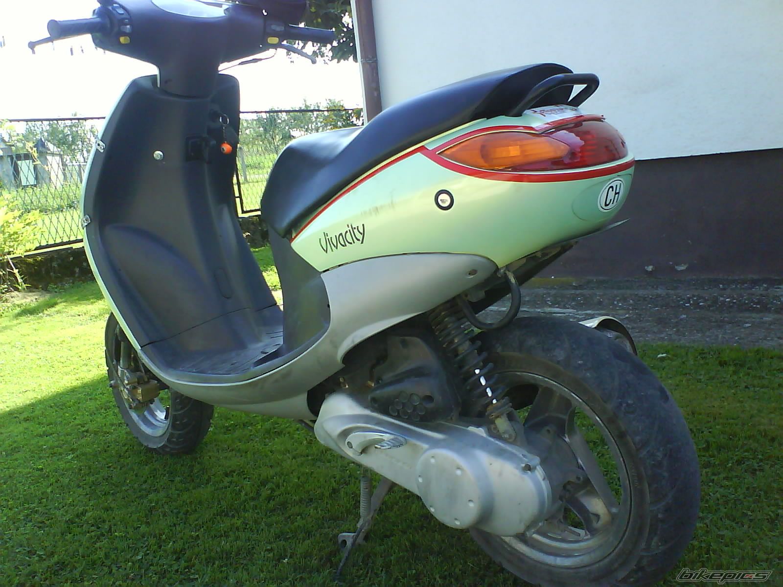 Photo 2047906