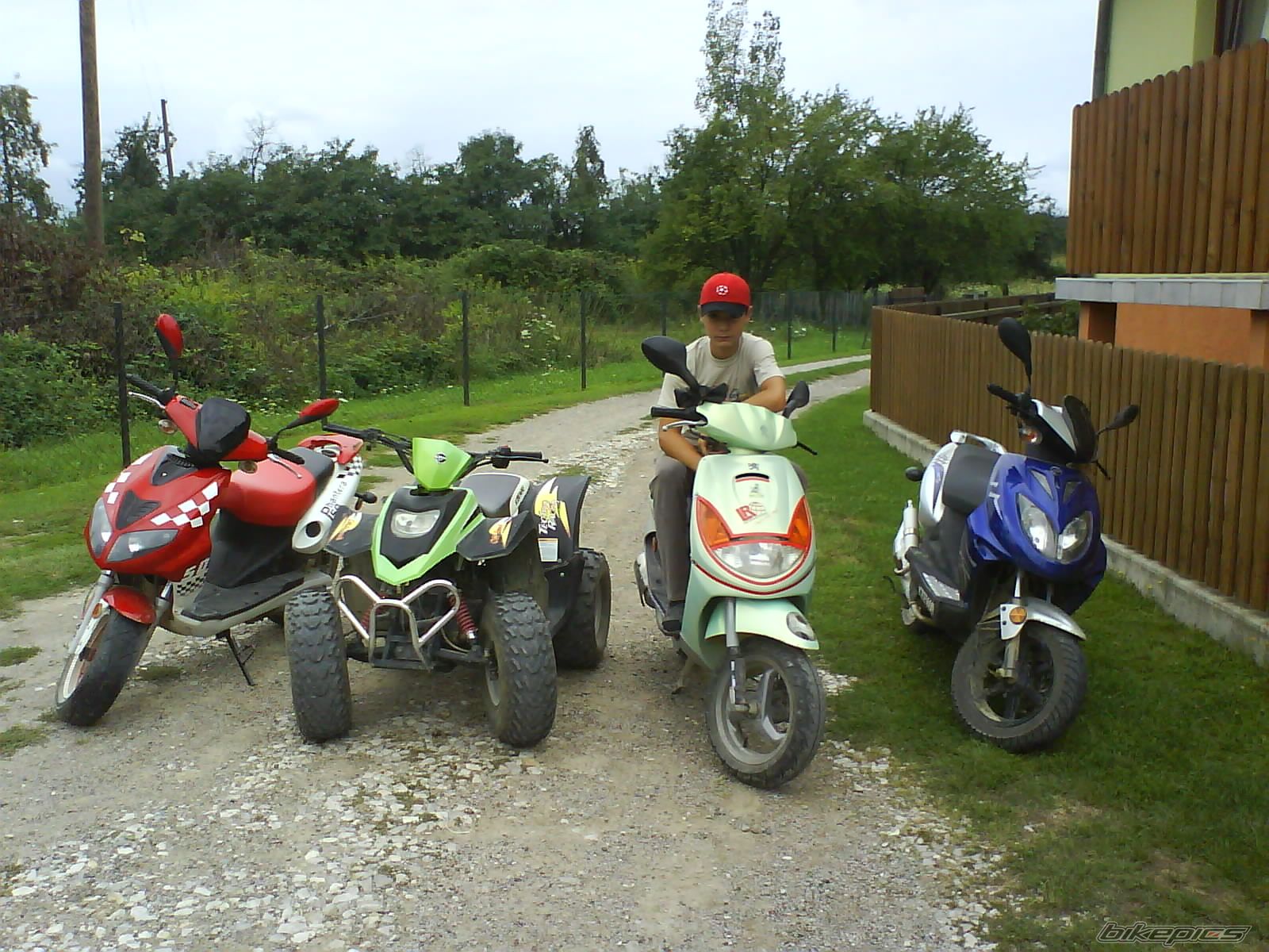 Photo 2047907