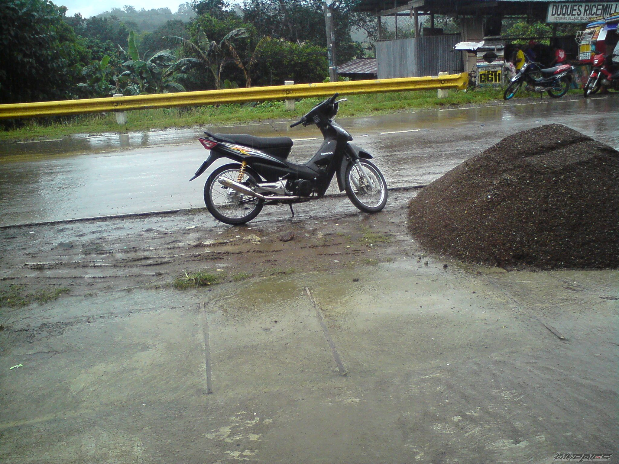 Photo 2047924