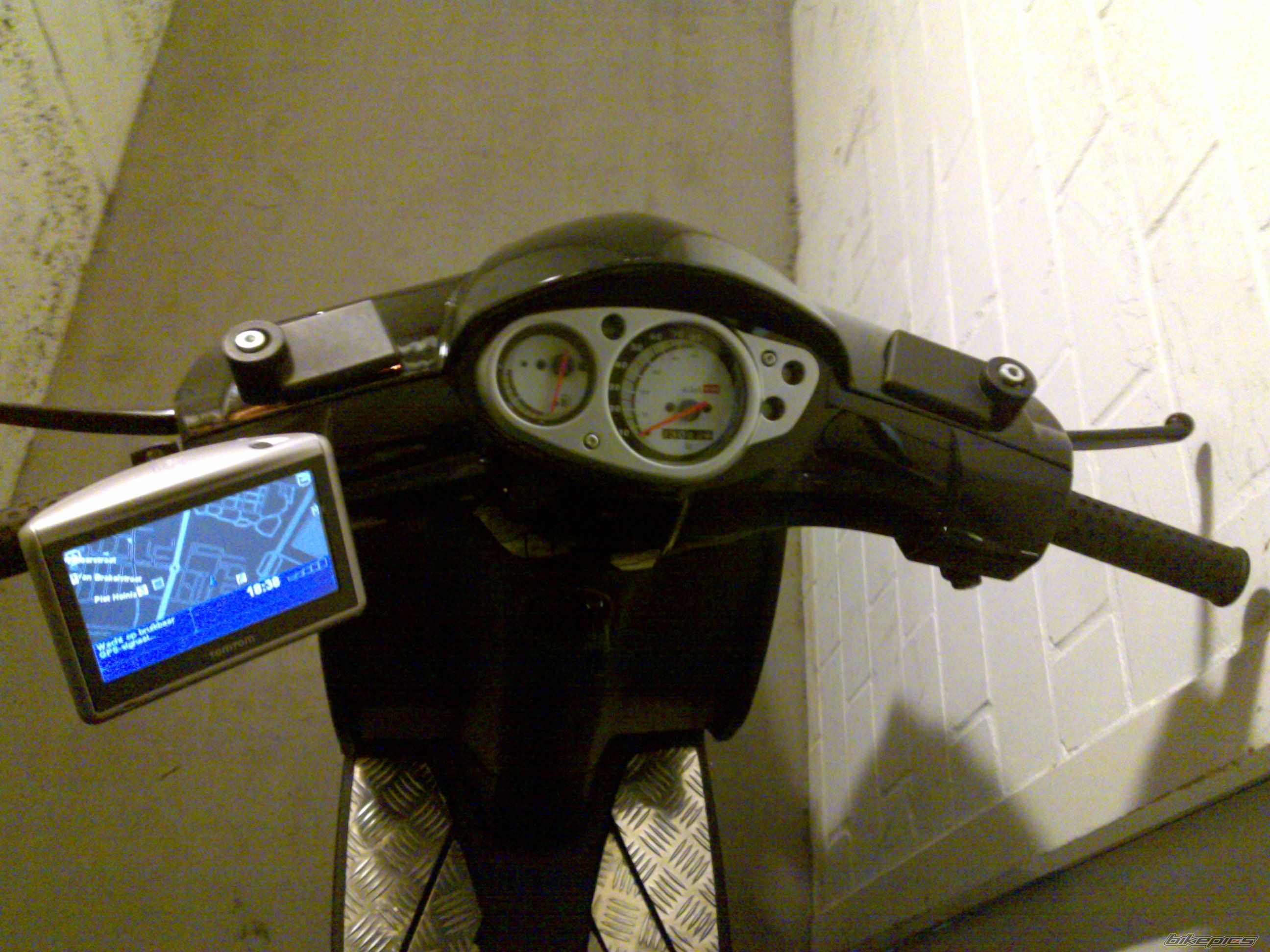 Photo 2047983
