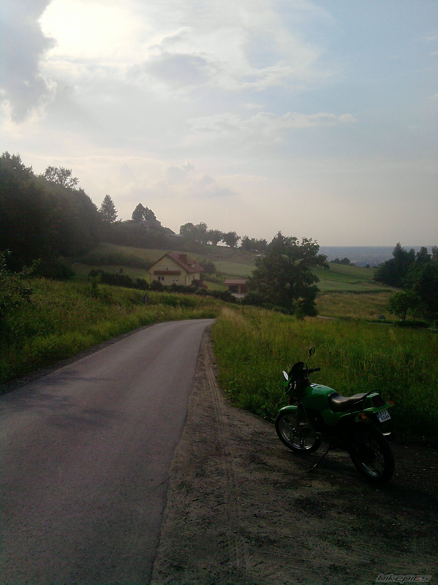 Bike Photo 2048003