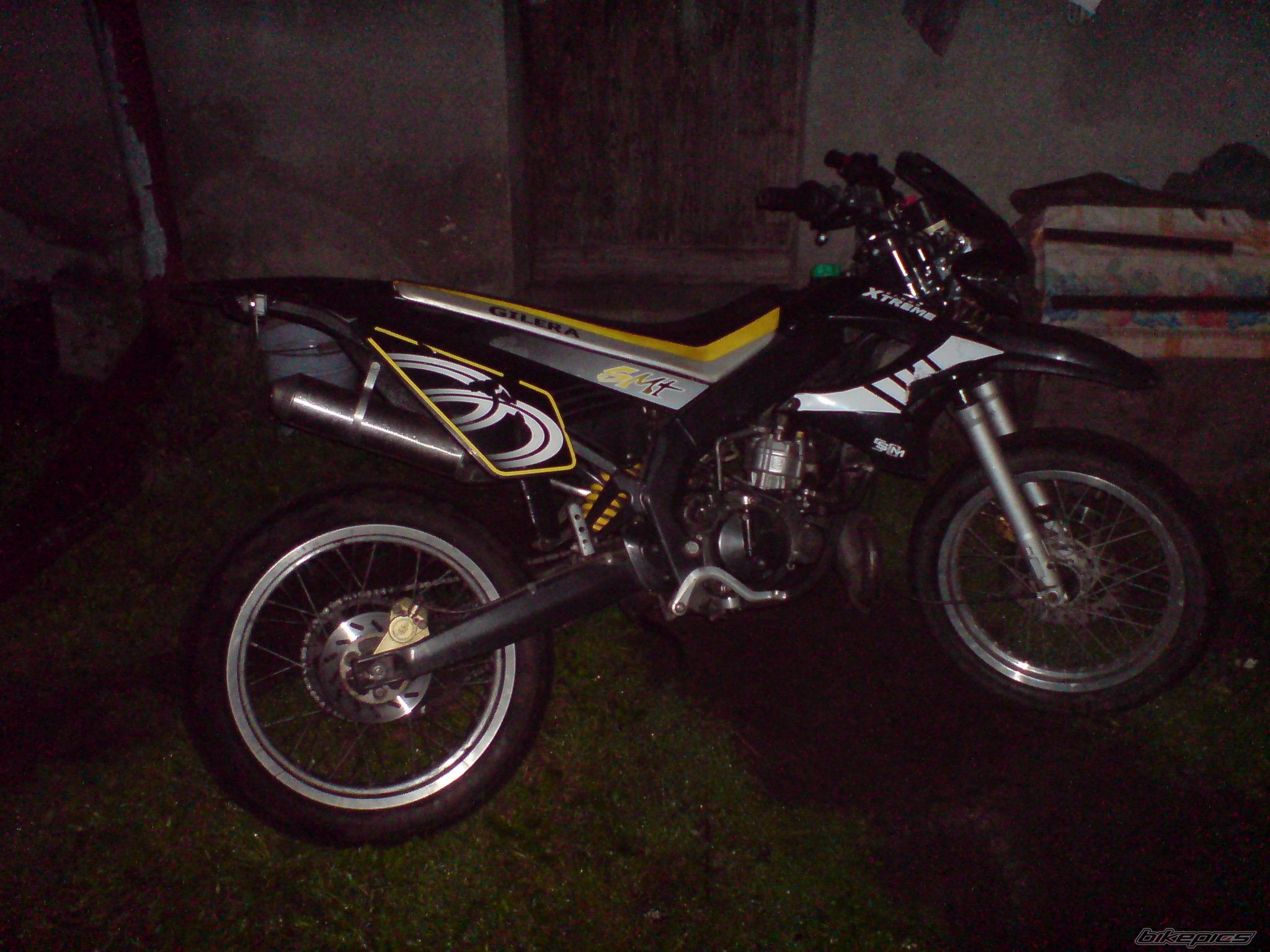 Photo 2048031