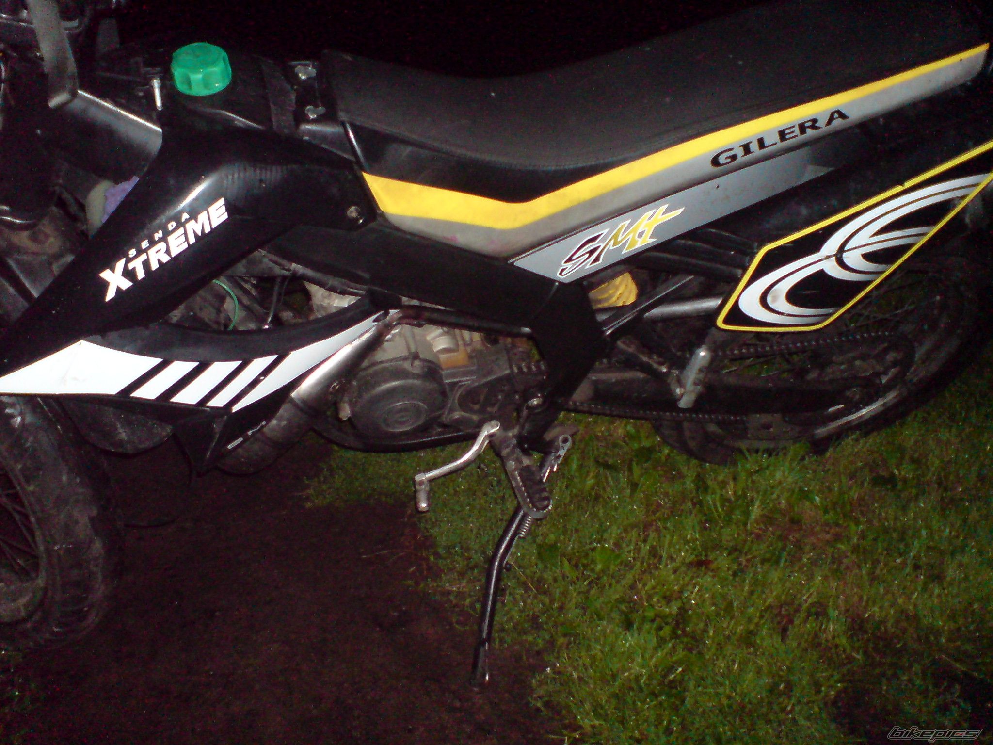 Photo 2048034
