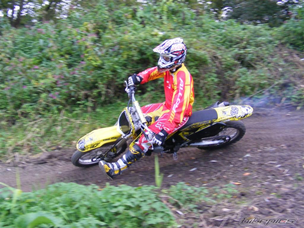 Bike Photo 2048046