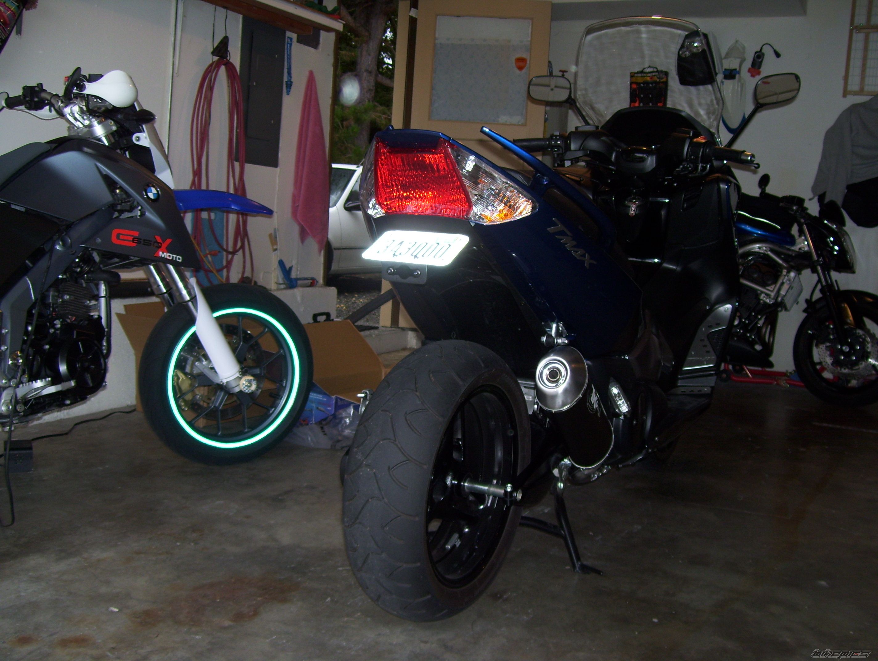 Photo 2048191