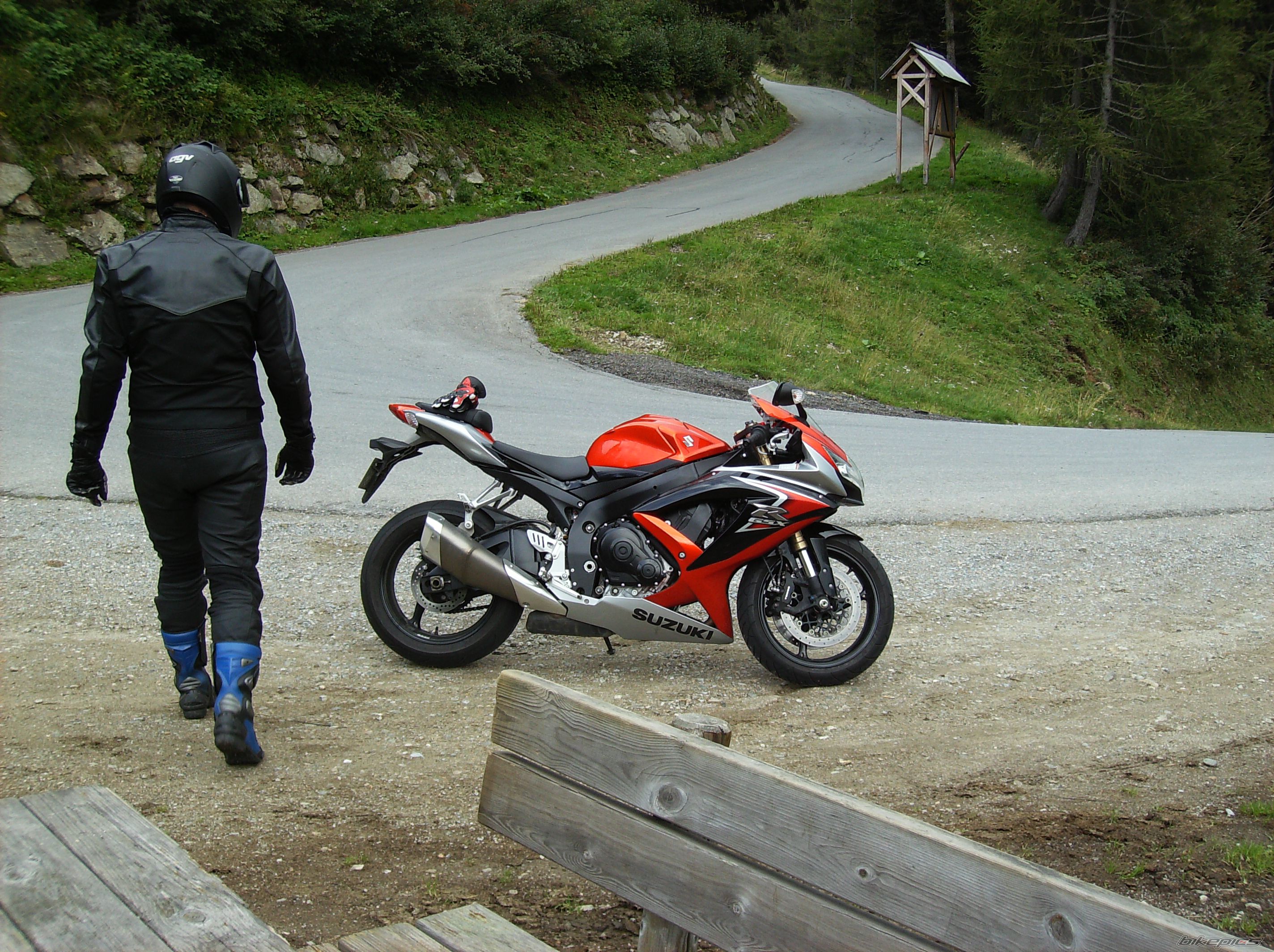 Bike Photo 2048205